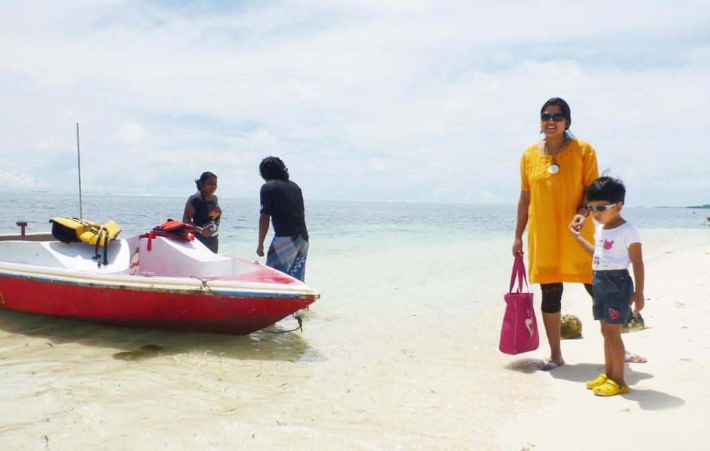 Isle Beach Inn Maldives Екстер'єр фото