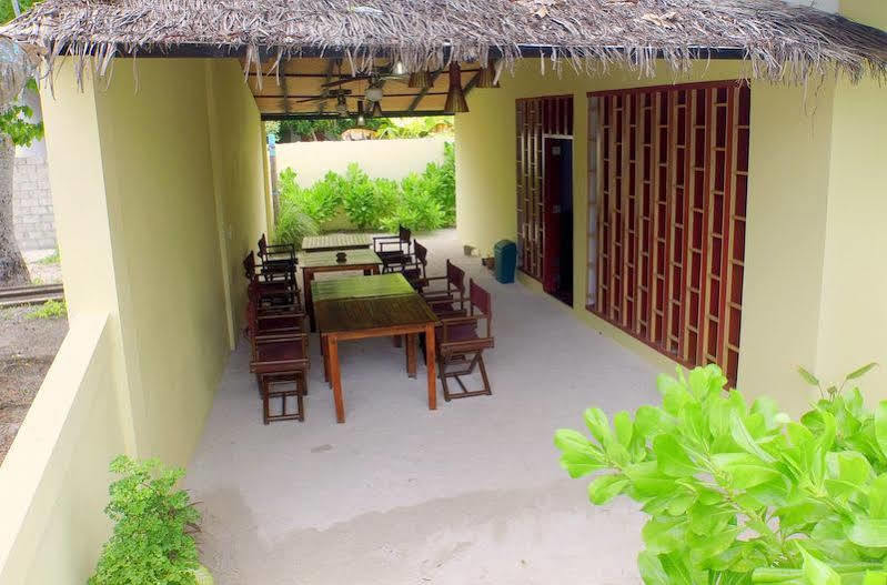 Isle Beach Inn Maldives Екстер'єр фото